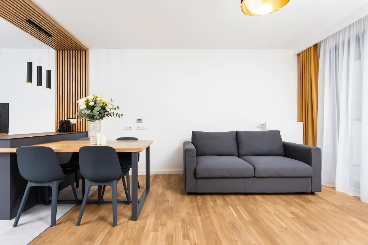 Inpoint Apartments G11 Near Old Town & Kazimierz District & Parking Option Cracovia