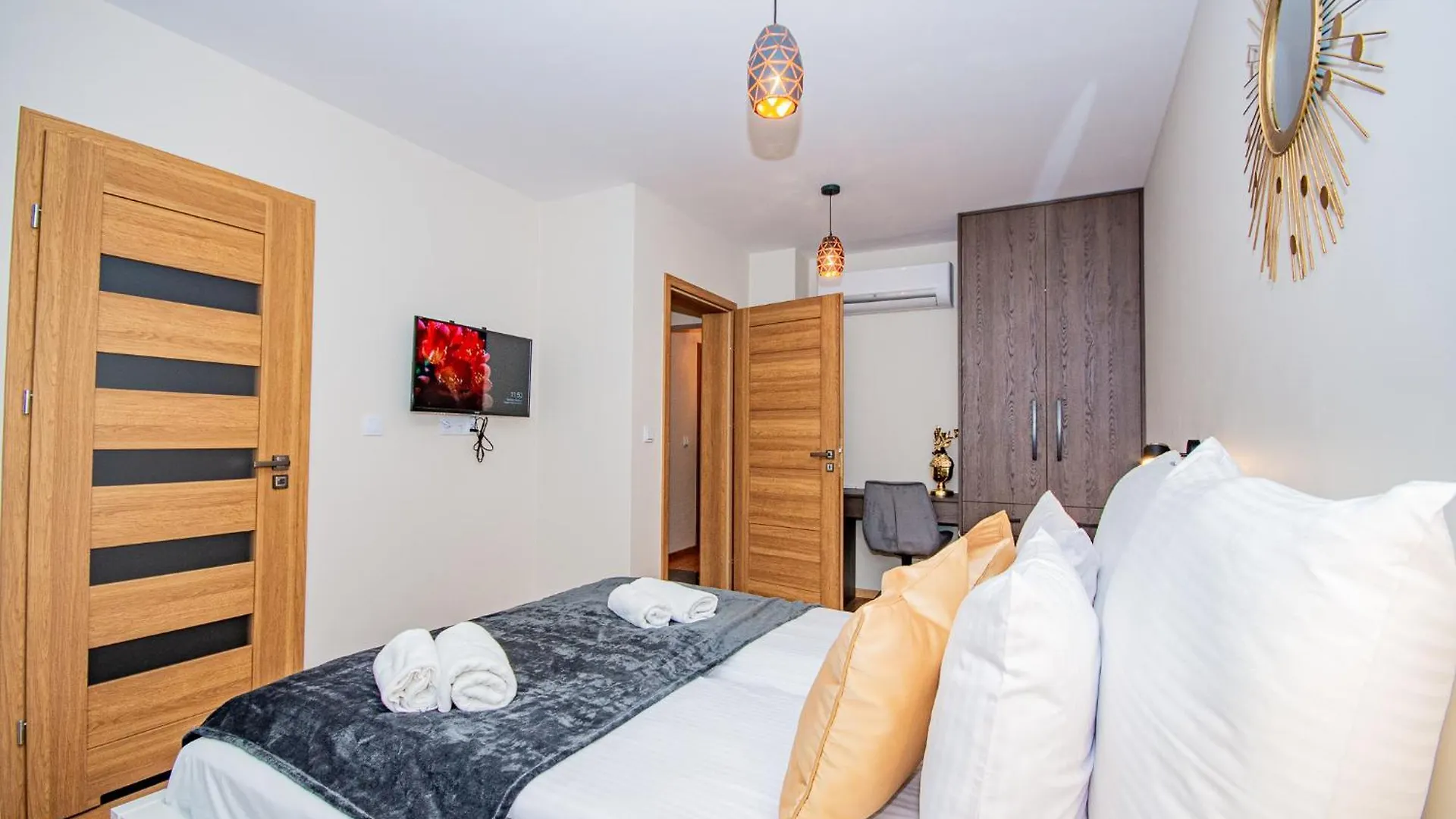 Inpoint Apartments G11 Near Old Town & Kazimierz District & Parking Option Cracovia