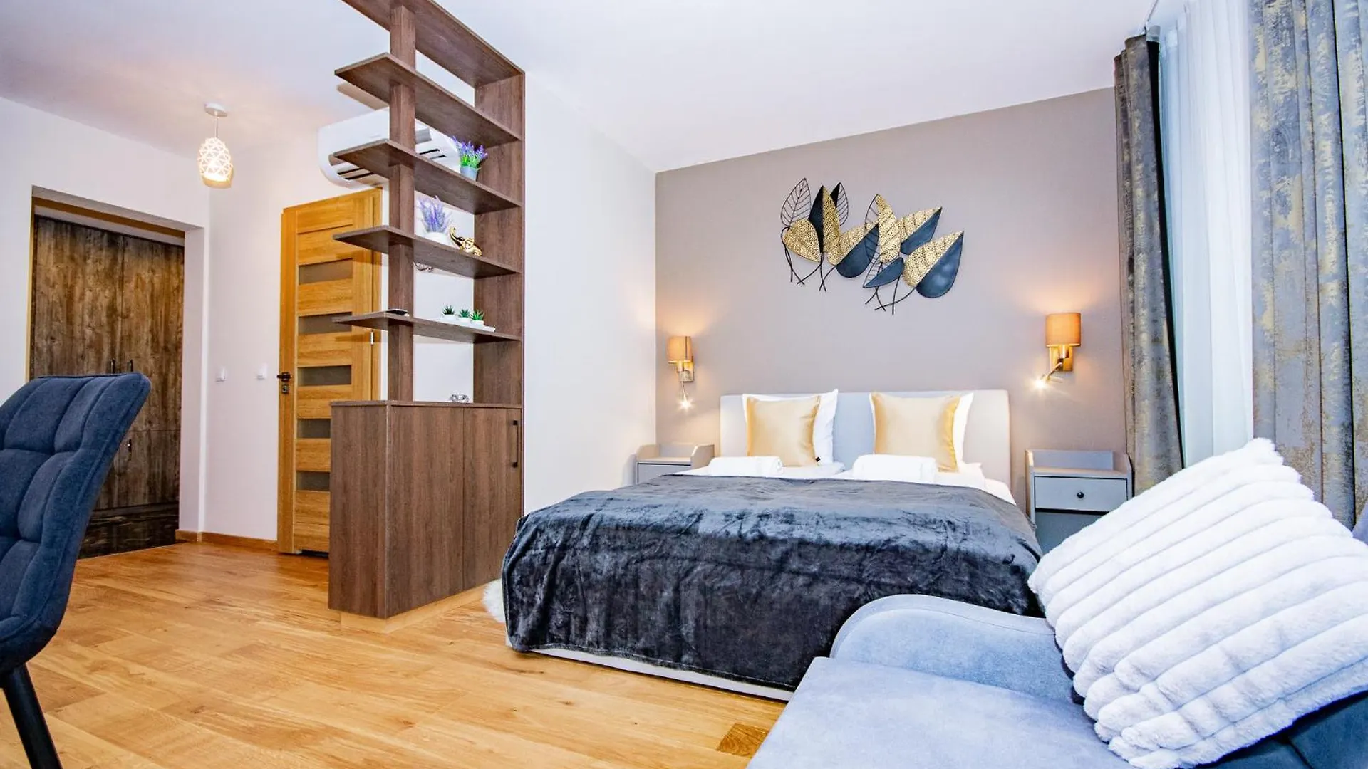 Inpoint Apartments G11 Near Old Town & Kazimierz District & Parking Option Cracovia