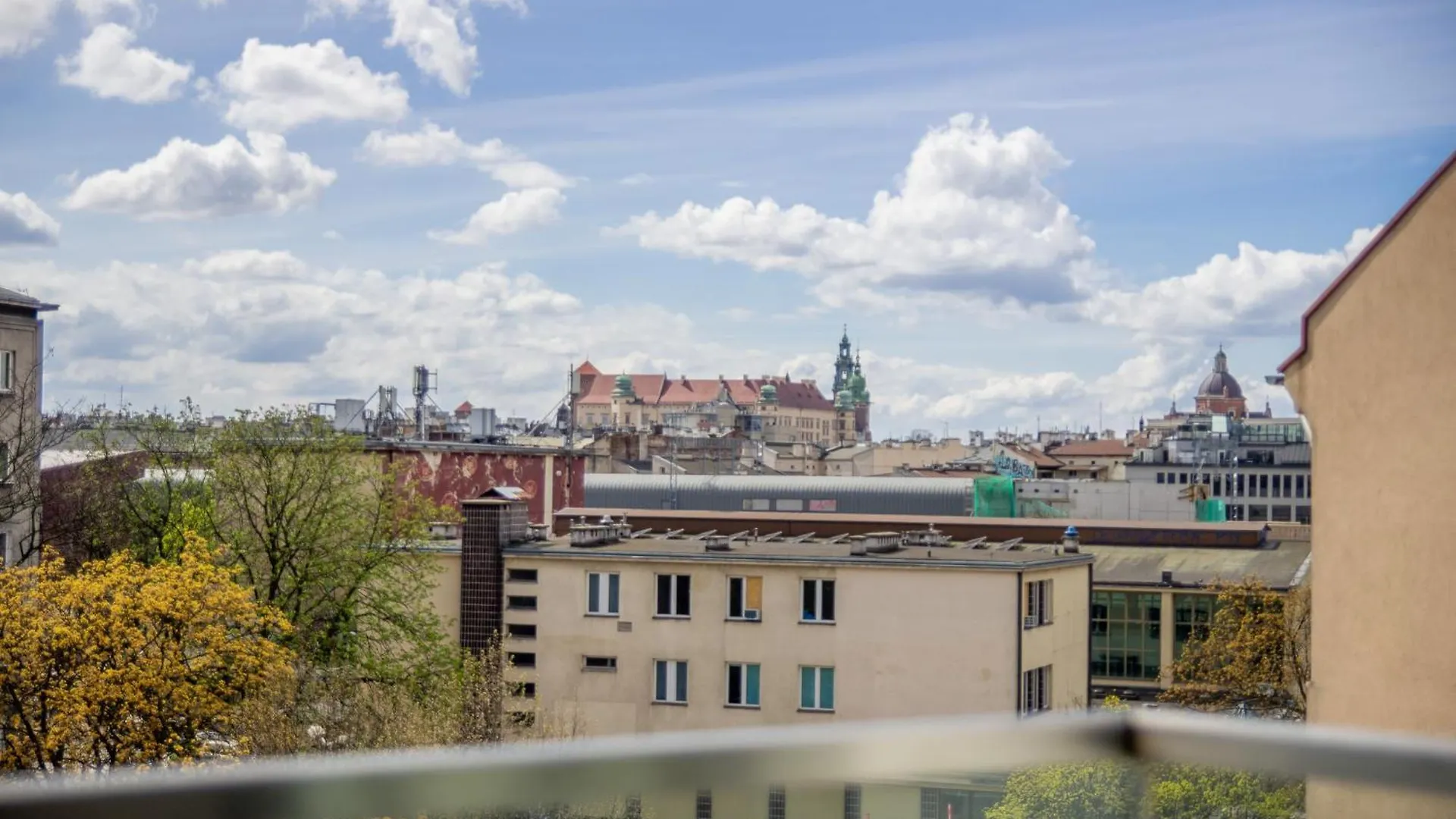 Inpoint Apartments G11 Near Old Town & Kazimierz District & Parking Option Krakow