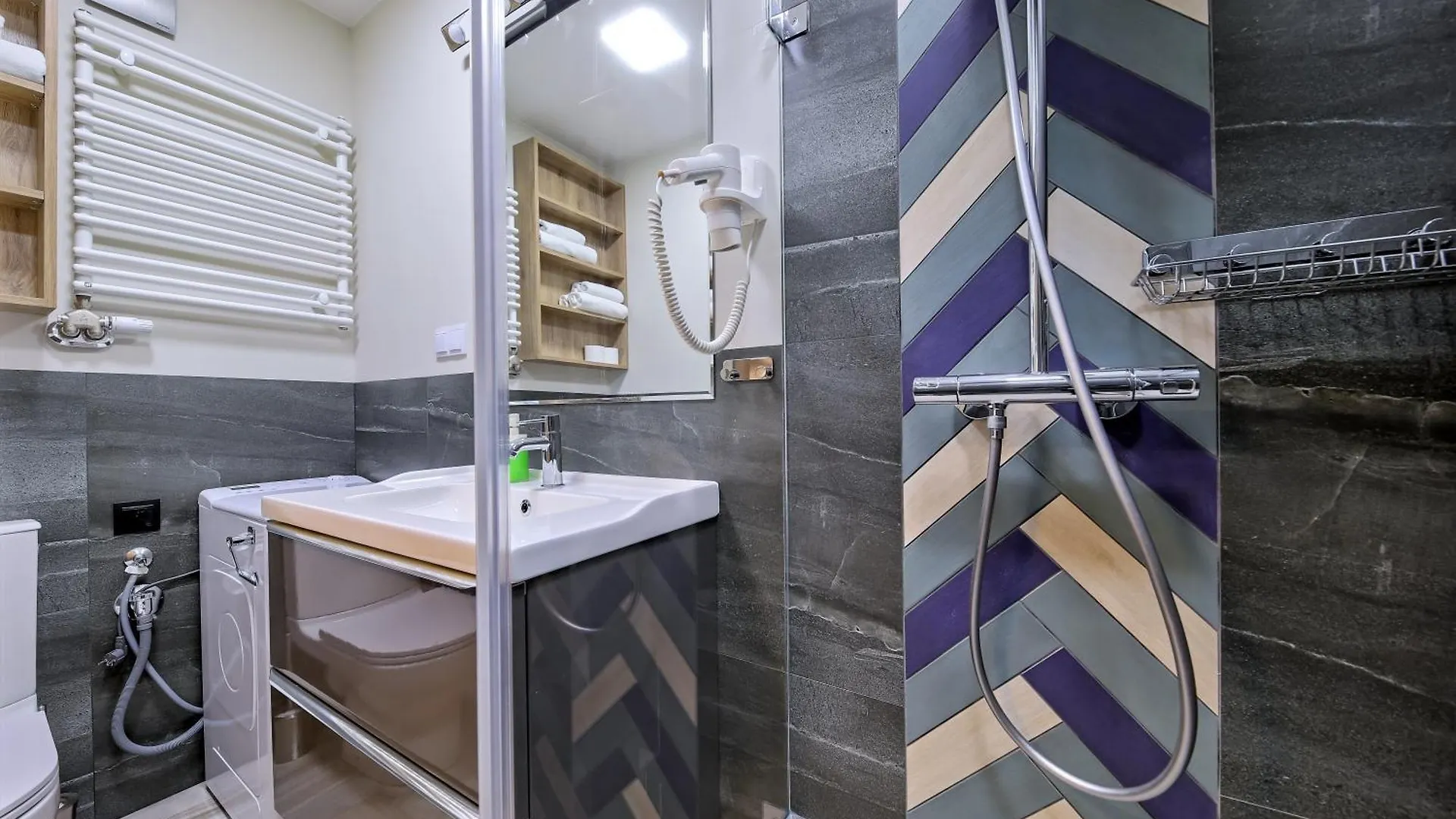 Inpoint Apartments G11 Near Old Town & Kazimierz District & Parking Option Krakow 0*,  Poland